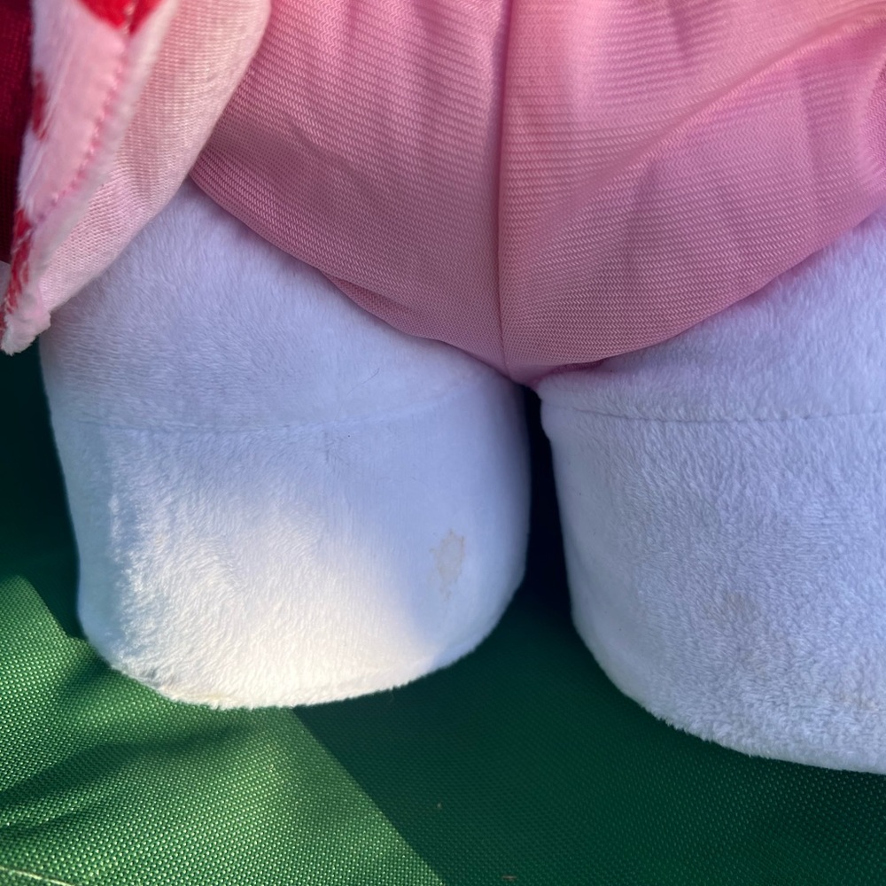 Hello Kitty Valentine Geeter Plush Gemmy Limited Edition 2016 20 inches tall - Picture 6 of 9